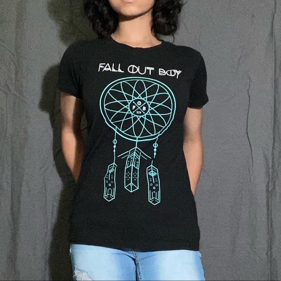 Shirt - Picture 2 of 3